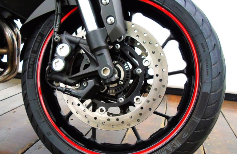 Yamaha MT 09 - Foto #7