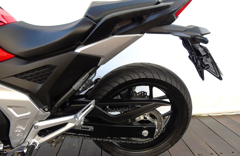 Honda NC 750X (ABS) - Foto #5