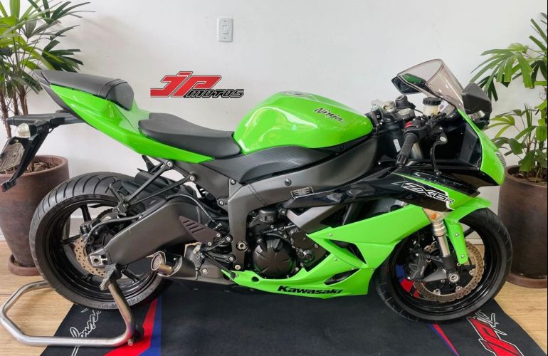 Kawasaki Ninja Zx 6R (600cc) - Foto #3