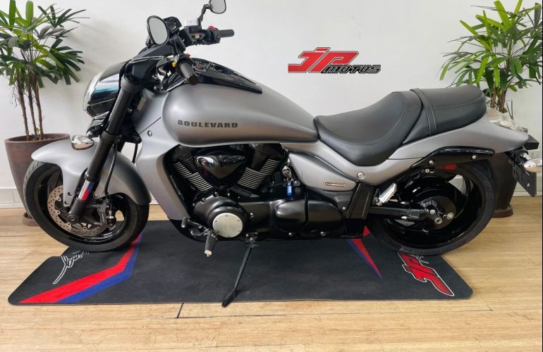 Suzuki Boulevard M1800r Boss - Foto #3
