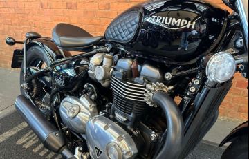 Triumph Bonneville Bobber 1200 - Foto #10