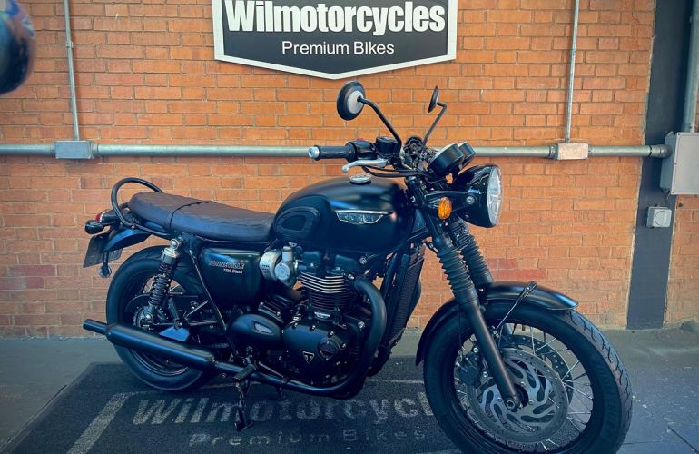 Triumph Bonneville T120 Black 1200 - Foto #2