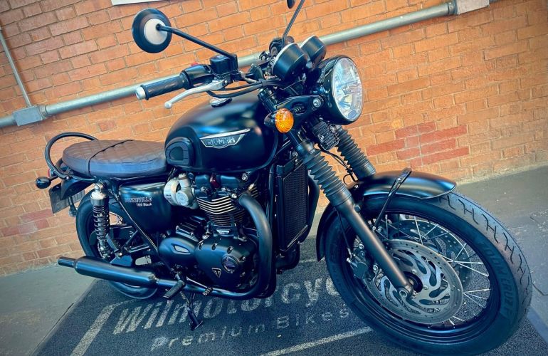 Triumph Bonneville T120 Black 1200 - Foto #3