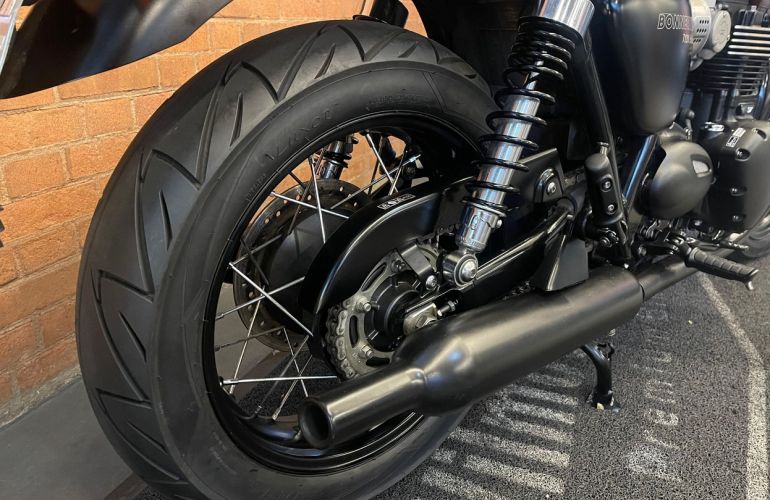 Triumph Bonneville T120 Black 1200 - Foto #10