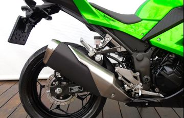 Kawasaki Ninja 300 - Foto #4