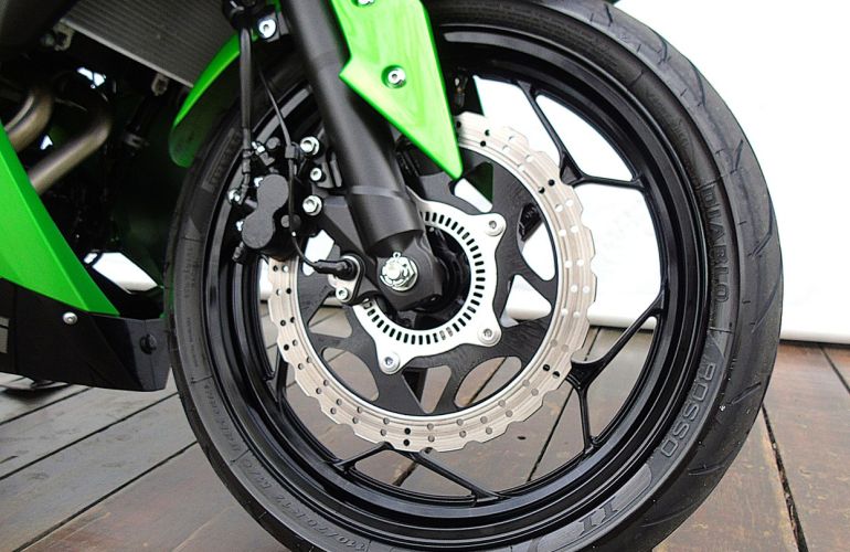 Kawasaki Ninja 300 - Foto #7