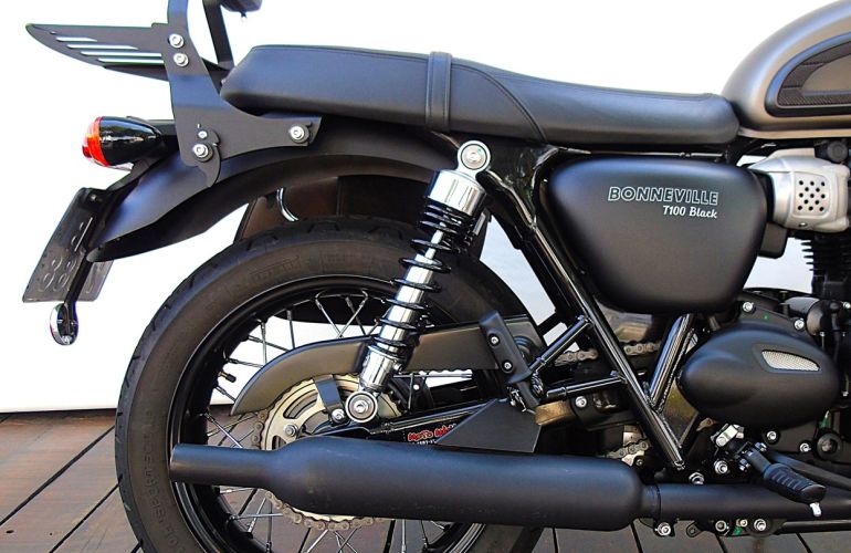 Triumph Bonneville T100 Black 900 - Foto #4