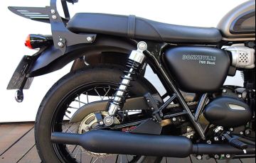 Triumph Bonneville T100 Black 900 - Foto #4