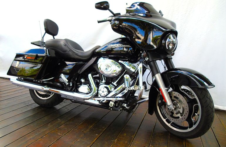 Harley-Davidson Street Glide - Foto #2