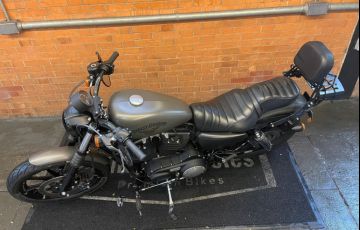 Harley-Davidson Sportster Iron 883 - Foto #5