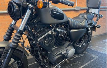 Harley-Davidson Sportster Iron 883 - Foto #9