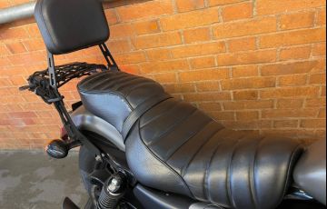 Harley-Davidson Sportster Iron 883 - Foto #10