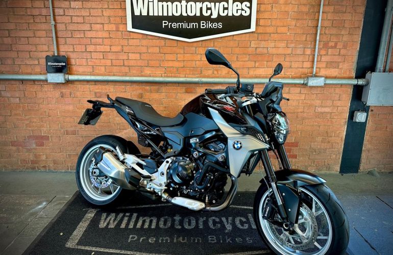 BMW F 900 R Sport - Foto #1