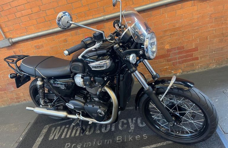 Triumph Bonneville T100 Black 900 - Foto #3