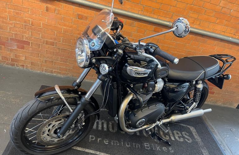 Triumph Bonneville T100 Black 900 - Foto #7