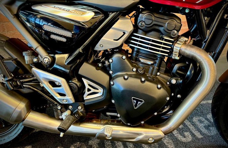 Triumph Speed 400 - Foto #10