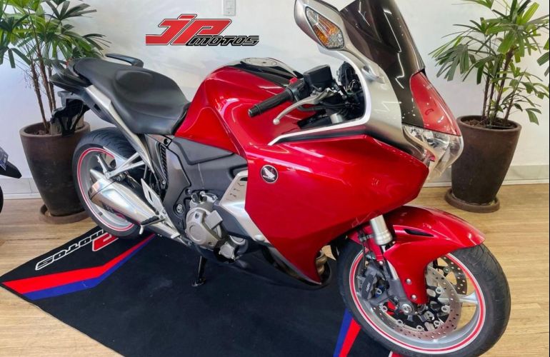 Honda Vtx 1200f - Foto #1