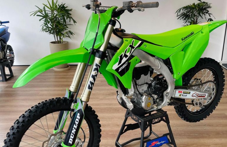 Kawasaki KX 250F - Foto #6