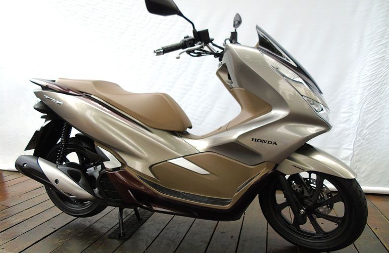Honda Pcx 150 DLX - Foto #2