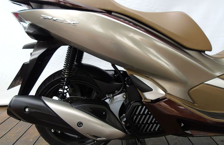 Honda Pcx 150 DLX - Foto #4