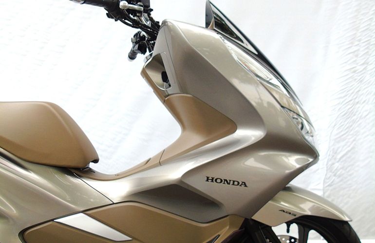 Honda Pcx 150 DLX - Foto #9