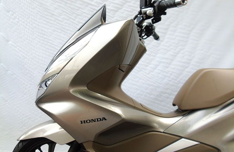 Honda Pcx 150 DLX - Foto #10
