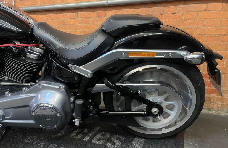 Harley-Davidson Softail Fat Boy 114 - Foto #6