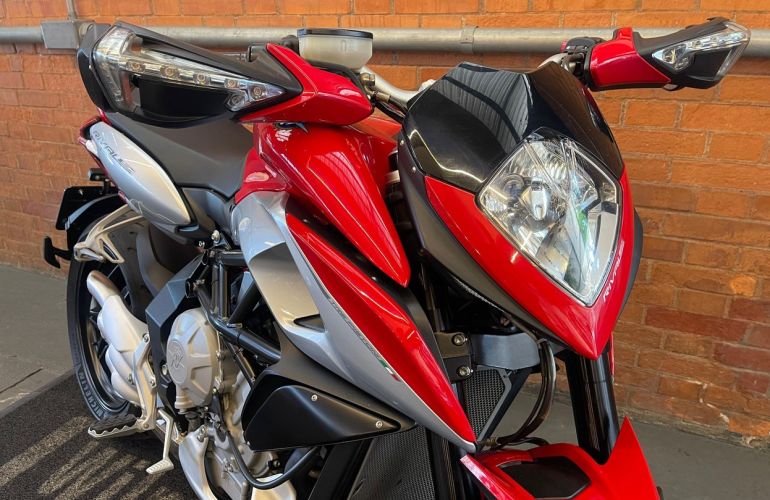 MV Agusta Rivale 800 - Foto #3