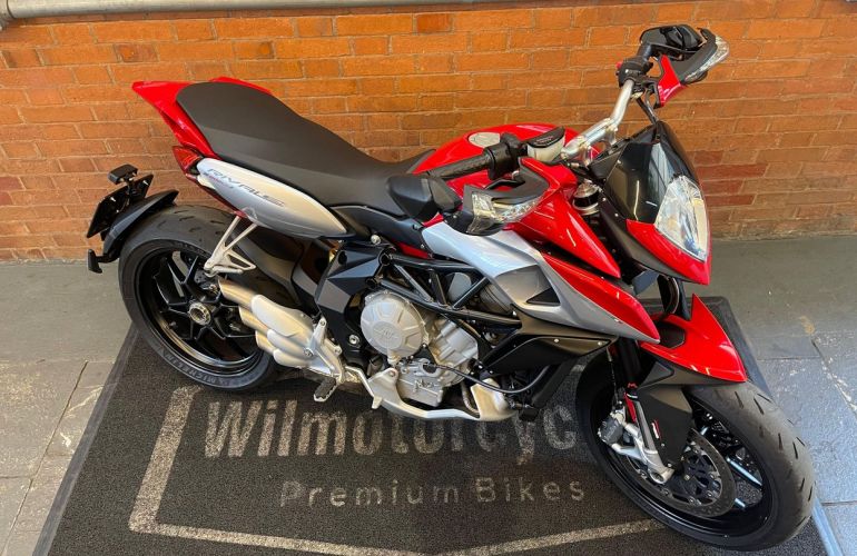 MV Agusta Rivale 800 - Foto #5
