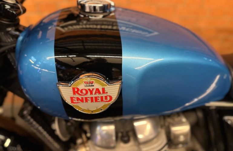 Royal Enfield Interceptor - Foto #10