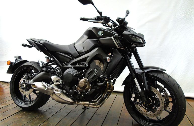 Yamaha MT 09 - Foto #2