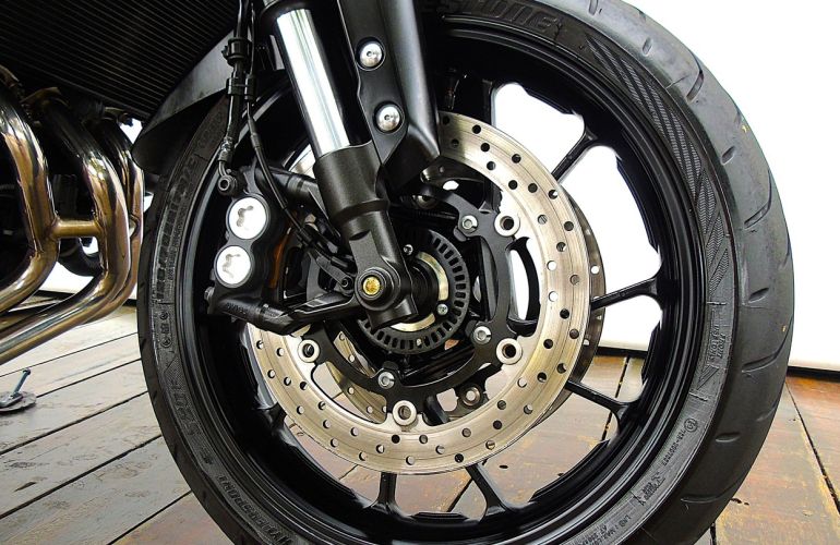 Yamaha MT 09 - Foto #7