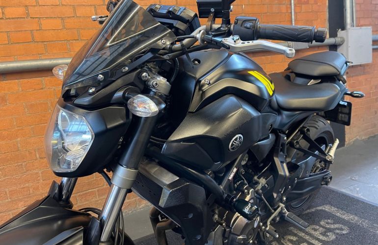 Yamaha MT 07 (ABS) - Foto #4