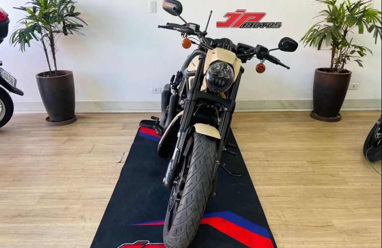 Harley-Davidson Night Rod Special - Foto #4