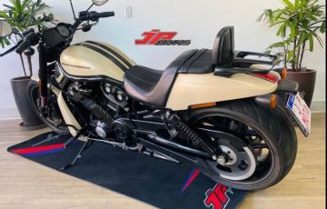 Harley-Davidson Night Rod Special - Foto #7