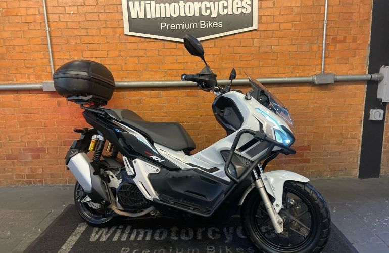 Honda ADV 150 - Foto #1