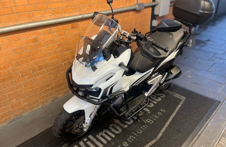 Honda ADV 150 - Foto #10