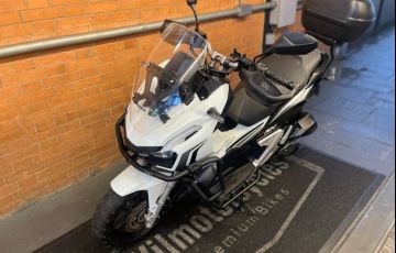 Honda ADV 150 - Foto #10