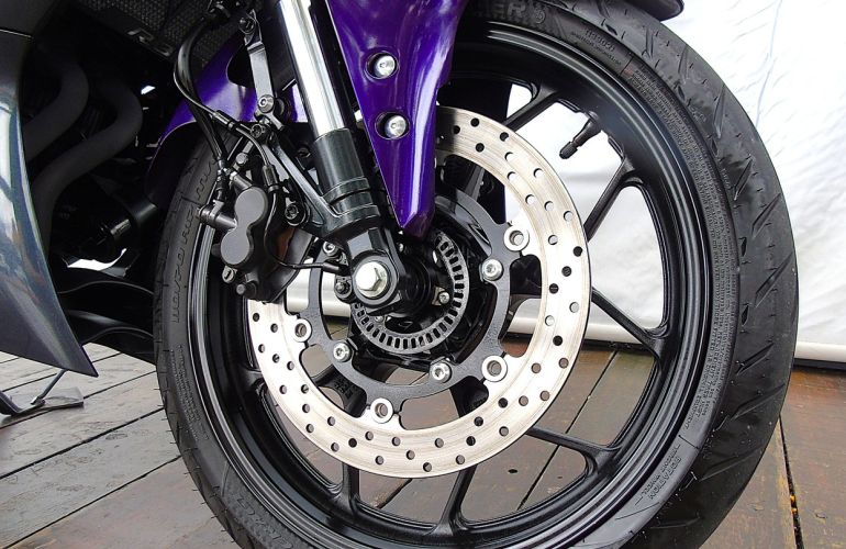 Yamaha YZF R3 (ABS) - Foto #7