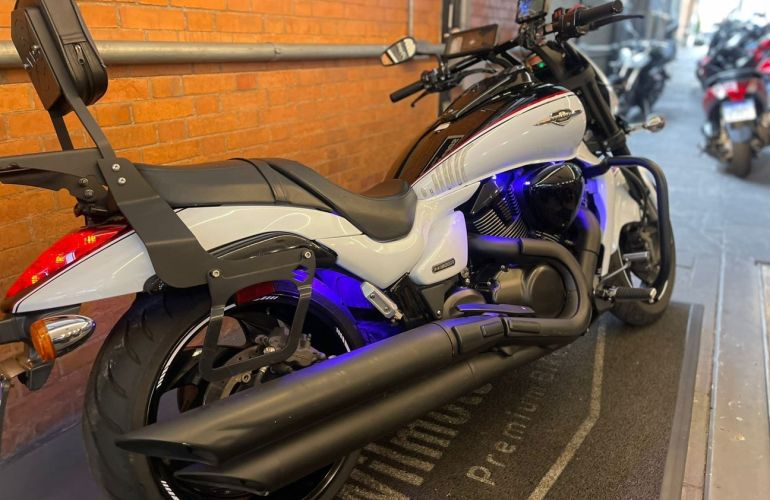 Suzuki Boulevard M1800r Boss - Foto #3