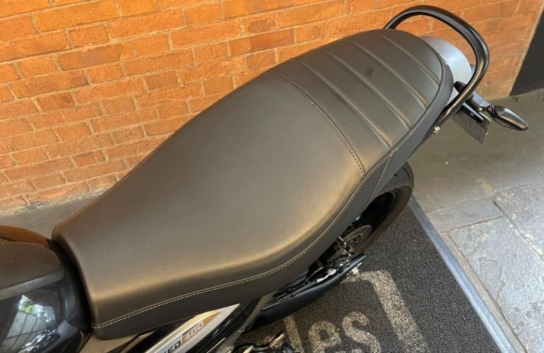 Triumph Speed 400 - Foto #4