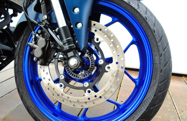 Yamaha MT 03 (ABS) - Foto #7