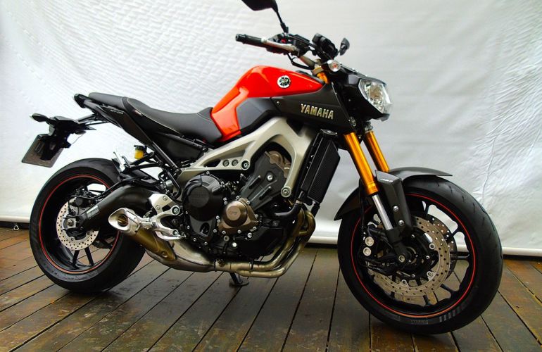 Yamaha MT 09 - Foto #2