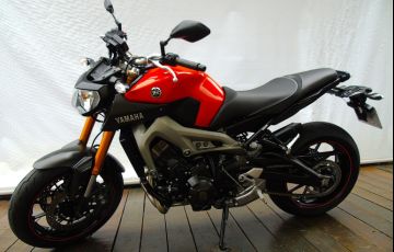 Yamaha MT 09 - Foto #3