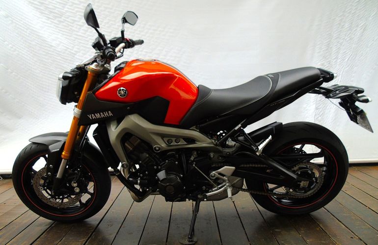 Yamaha MT 09 - Foto #6