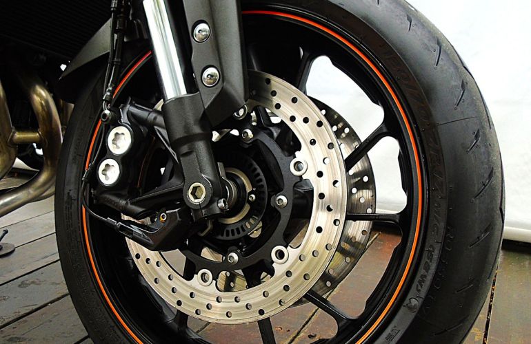 Yamaha MT 09 - Foto #7