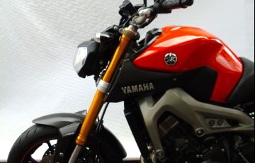 Yamaha MT 09 - Foto #9