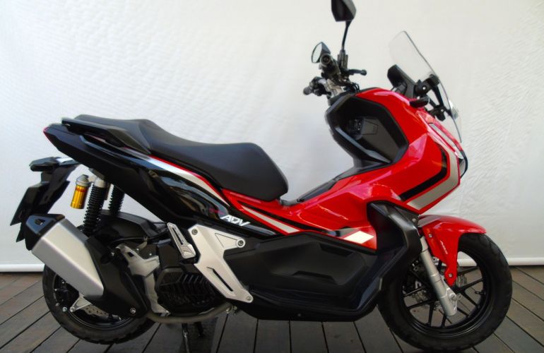 Honda ADV 150 - Foto #1