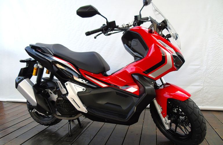 Honda ADV 150 - Foto #2
