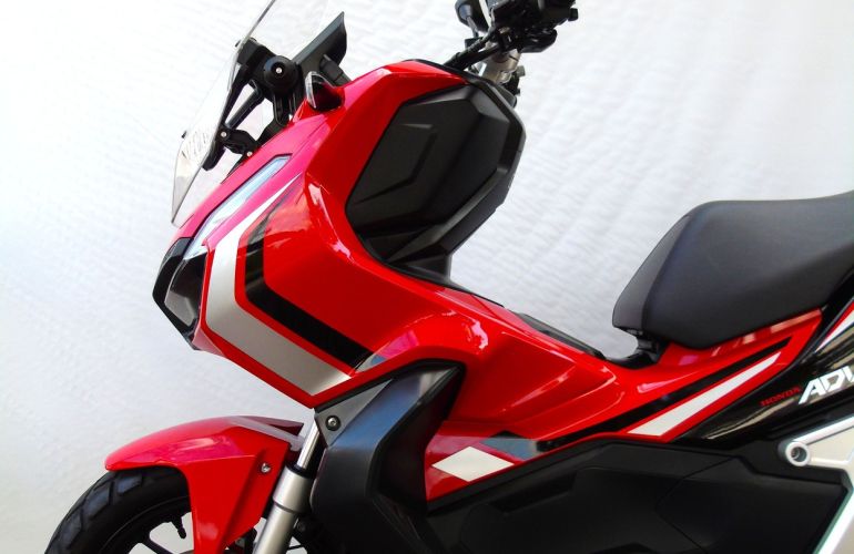 Honda ADV 150 - Foto #10